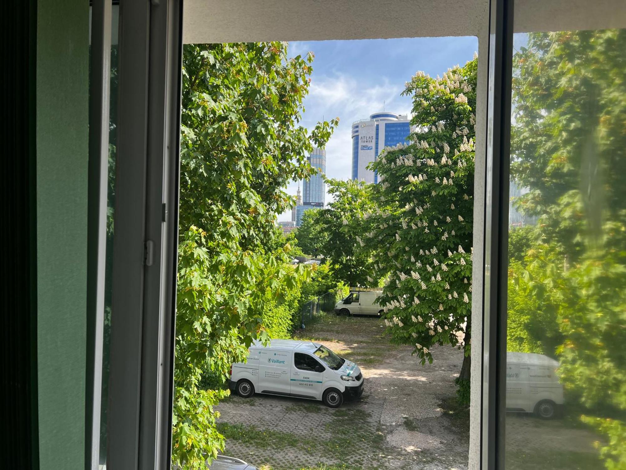 Pokój z 2 łóżkami pojedynczymi i prywatną łazienką